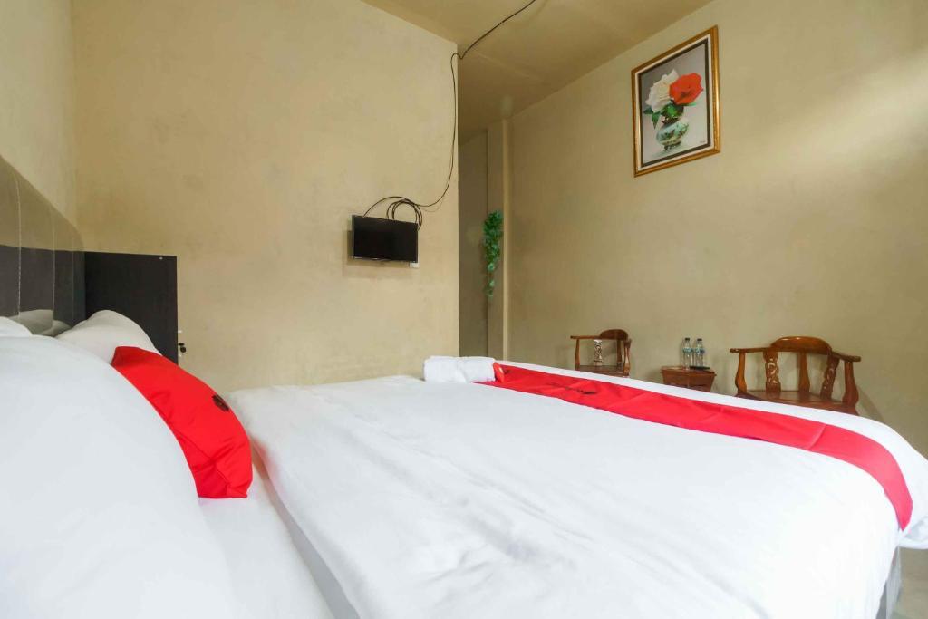 Берастаги: RedDoorz near Bukit Kubu Berastagi