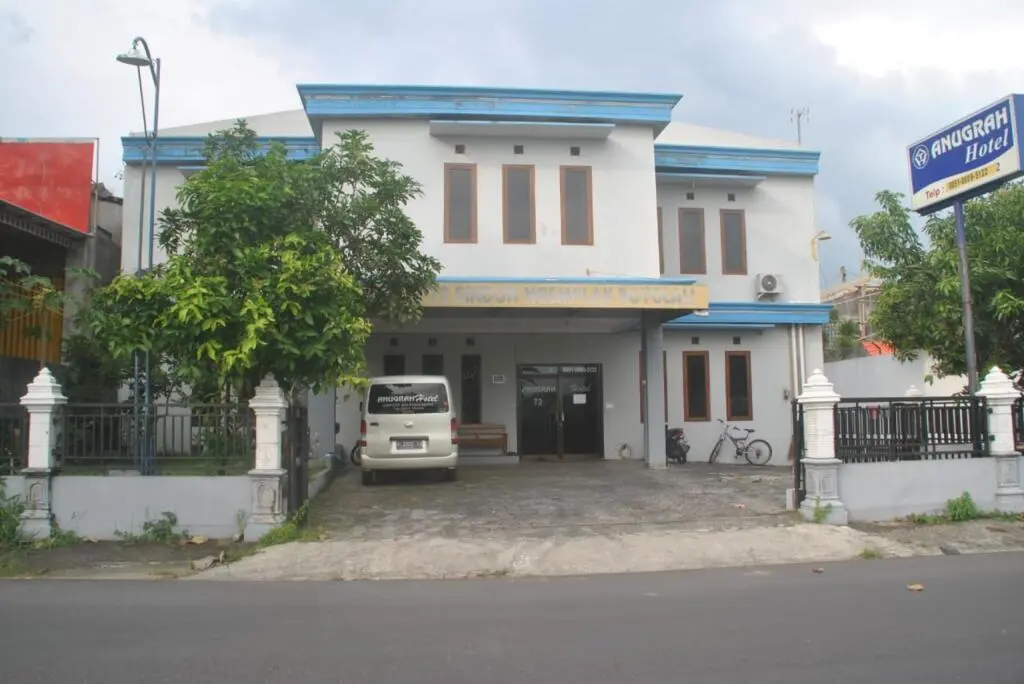 Картасура: Anugrah Hotel Syariah