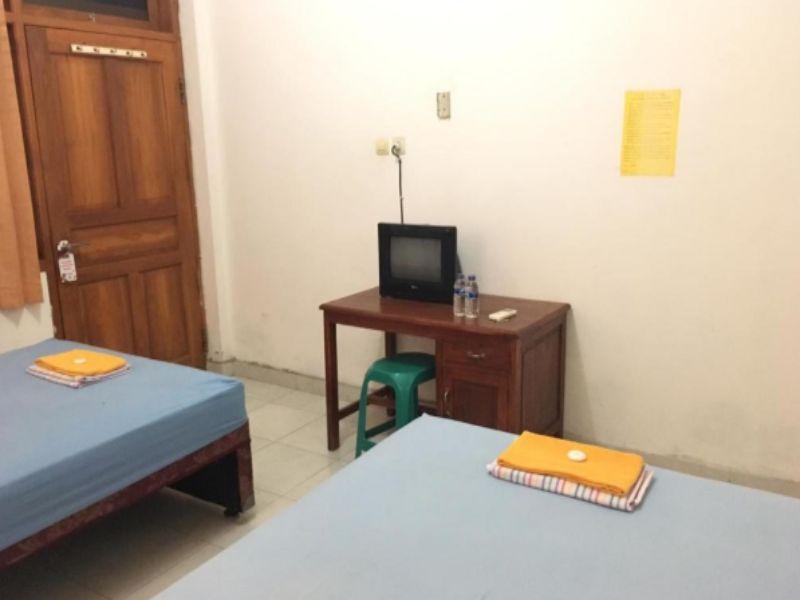 Картасура: Anugrah Hotel Syariah