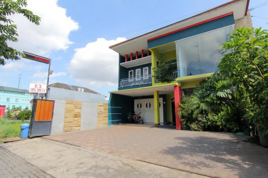 Депок: Cornel Homestay