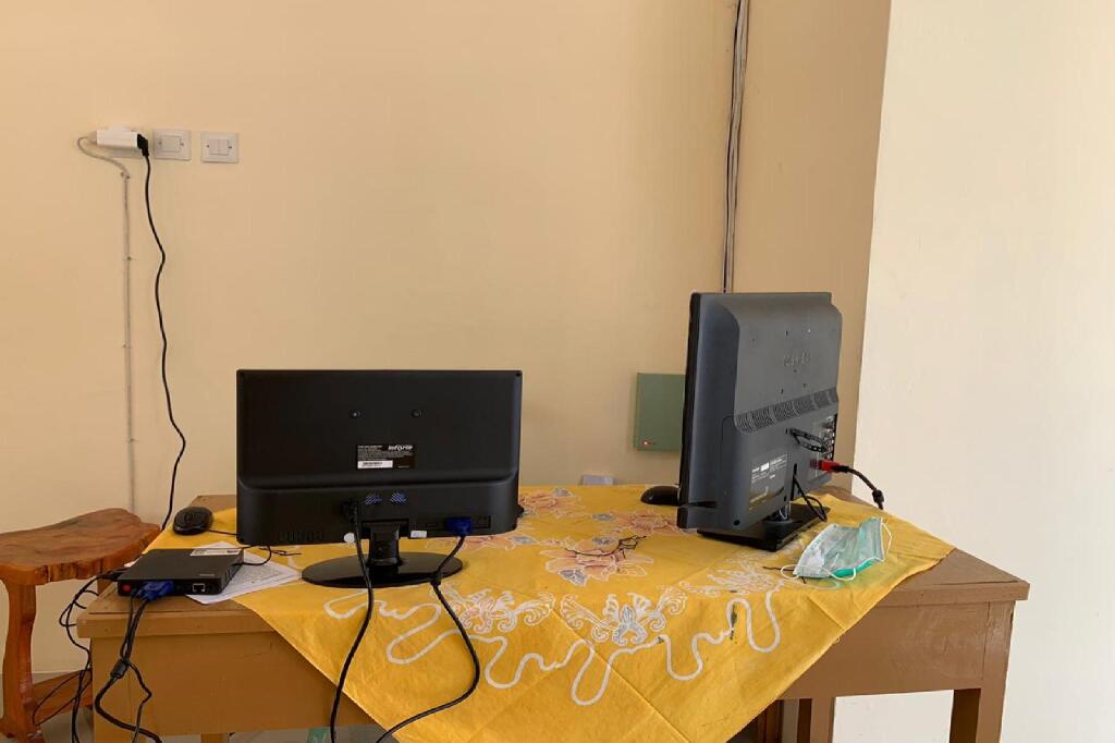 Пеканбару: OYO 3168 Utama Sari Homestay