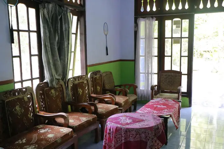 Харготирто: Sri Homestay