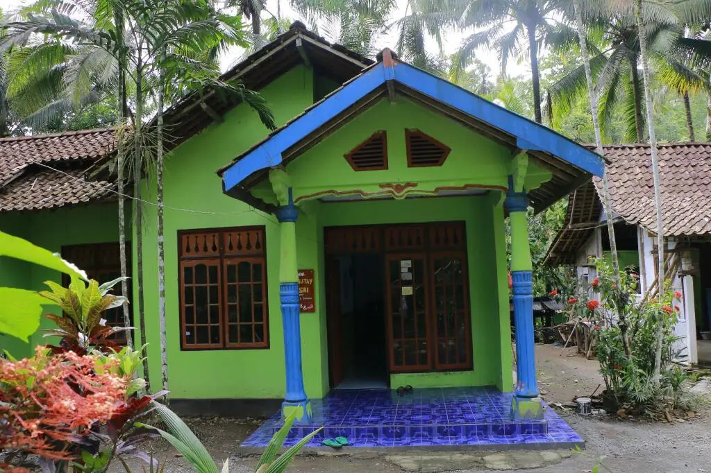 Харготирто: Sri Homestay