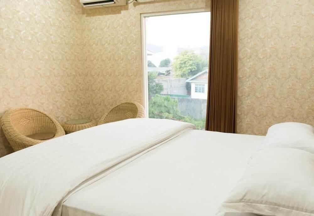 Палу: Hotel RAJA AKAS