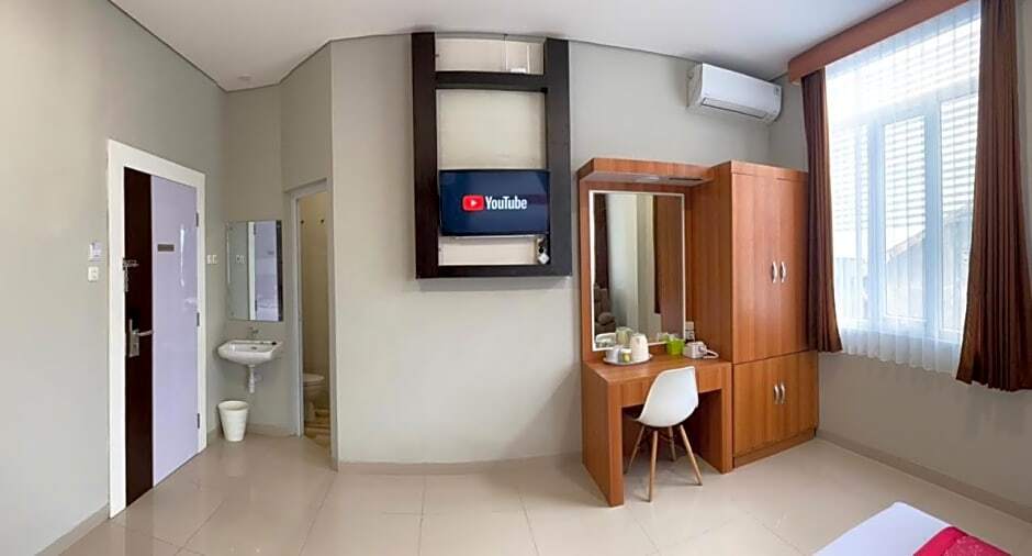 Пурвокерто: Privato Suite Purwokerto