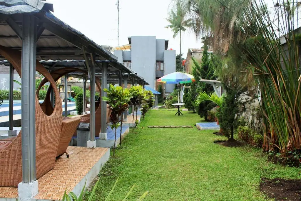 Бандунг: Koolkost syariah near Simpang Dago