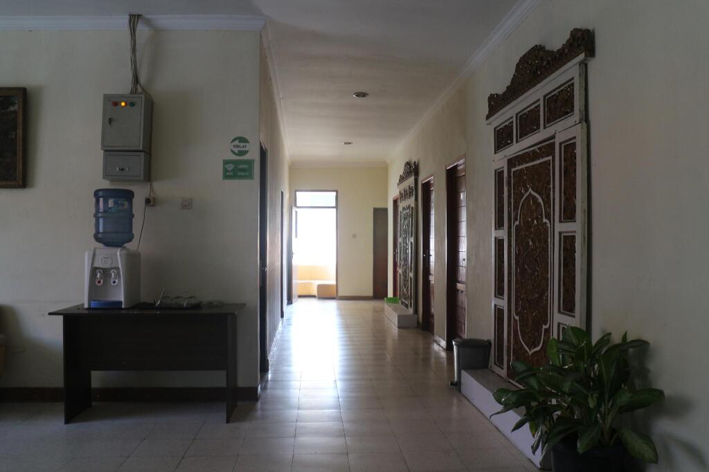 Бандунг: Koolkost syariah near Simpang Dago