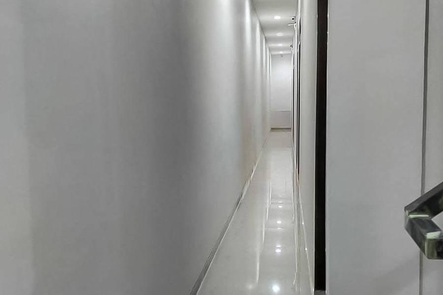 Сурабая: RedDoorz @ MERR Rungkut Jl. Gunung Anyar