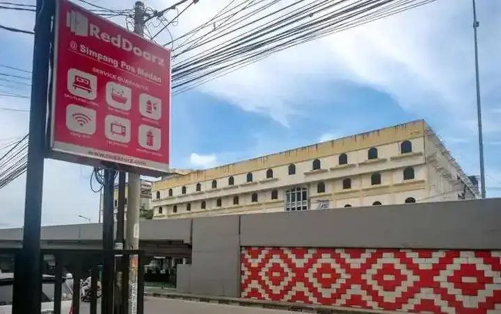 Медан: RedDoorz @ Simpang Pos Medan