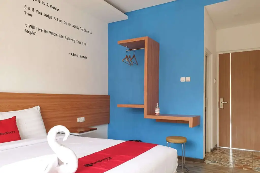 Бату: RedDoorz near Jawa Timur Park 2