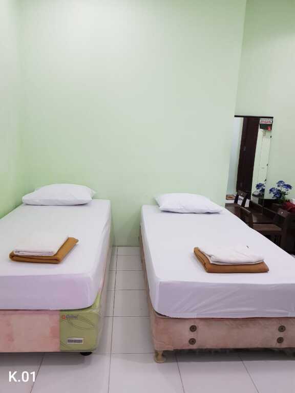 Депок: Embe Pitoe Syariah Gejayan RedPartner