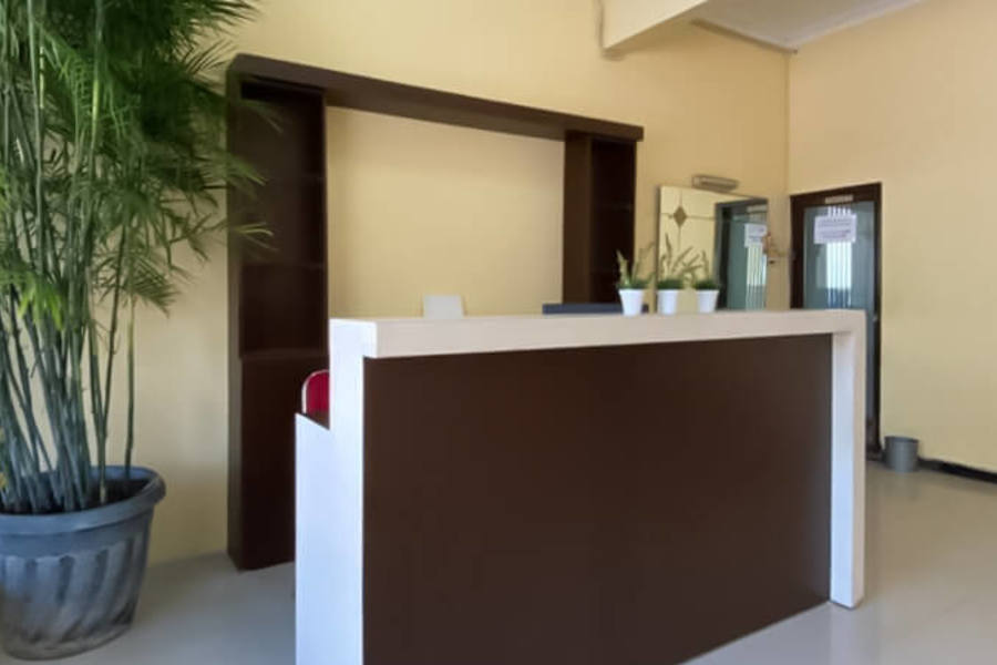 Сурабая: RedDoorz near Bukit Darmo Golf