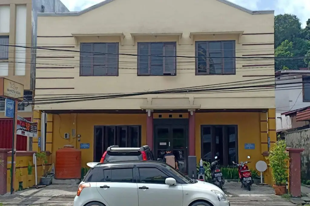 OYO 761 Mahkota Intan Hotel — фото 1