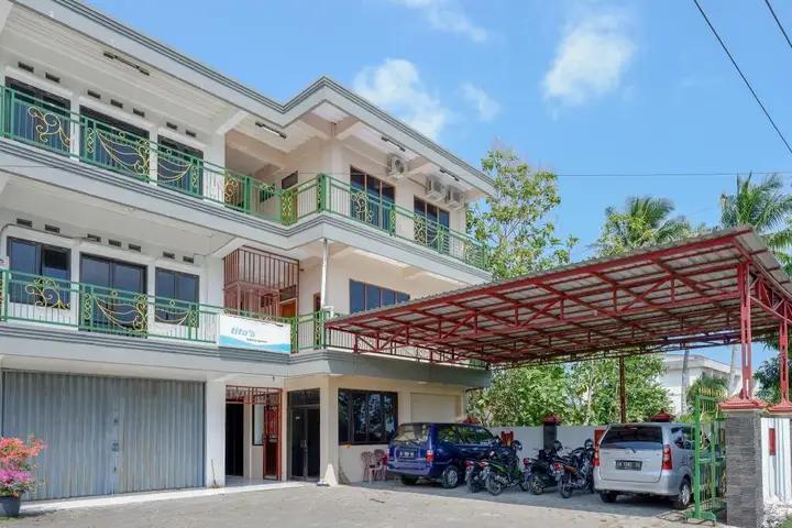 Парангтритис: RedDoorz near Terminal Wates Kulon Progo