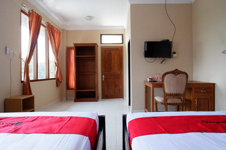 Парангтритис: RedDoorz near Terminal Wates Kulon Progo