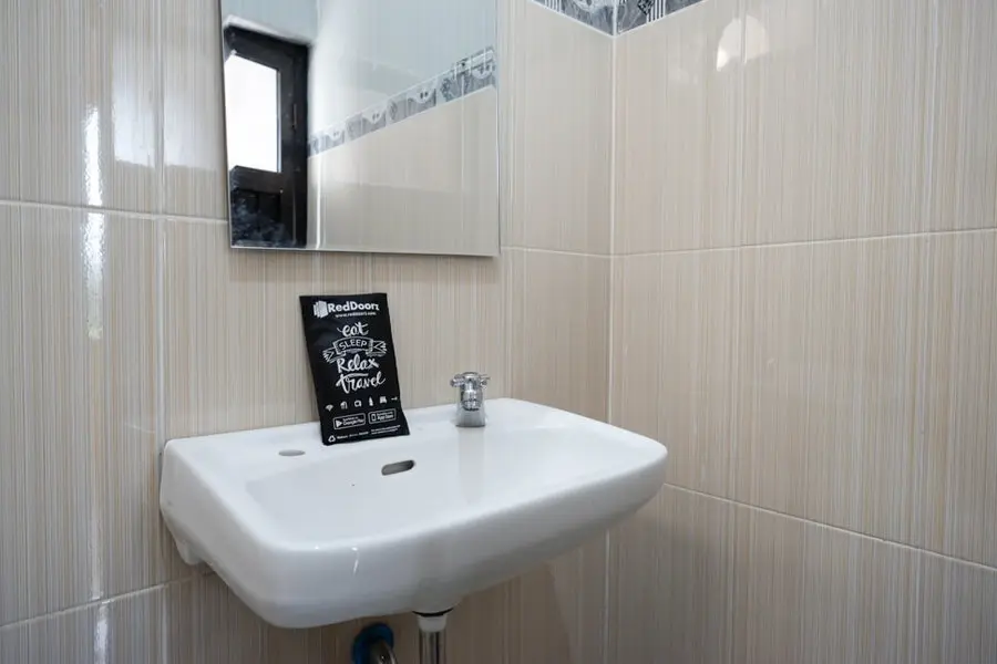Парангтритис: RedDoorz near Terminal Wates Kulon Progo