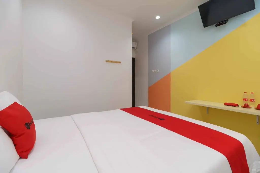 Бекаси: RedDoorz @ Taman Galaxy Bekasi