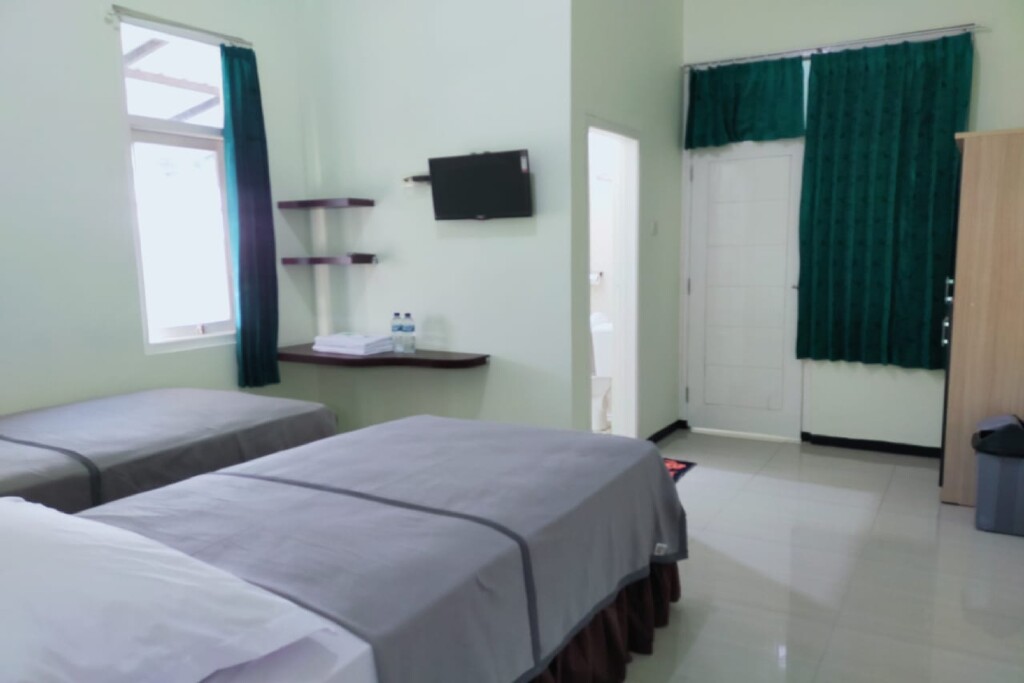 Кудус: Djati Homestay Syariah