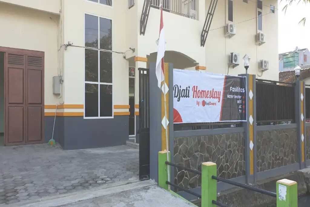 Кудус: Djati Homestay Syariah
