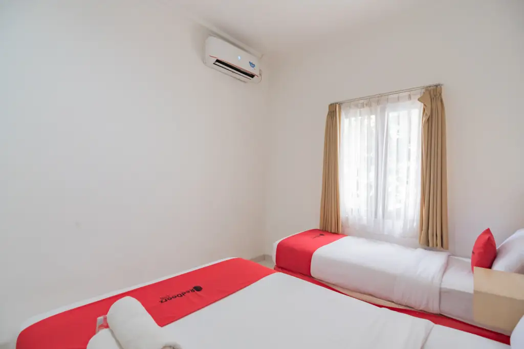 Бандунг: RedDoorz near Alun Alun Bandung 3