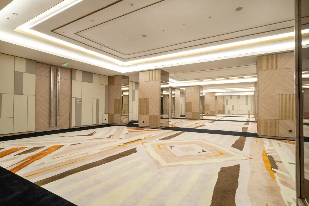 Джакарта: HARRIS Suites Puri Mansion