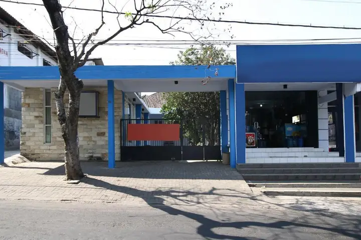 Лаванг: RedDoorz near Stasiun Lawang