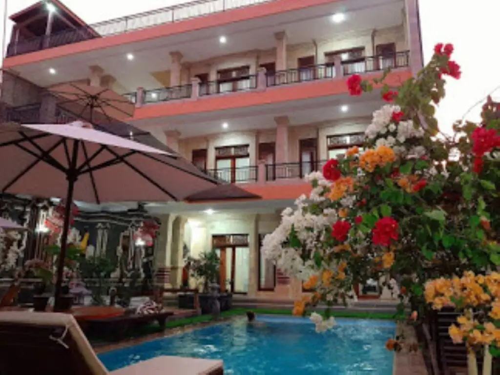Падангбай: Bali 85 Beach Inn