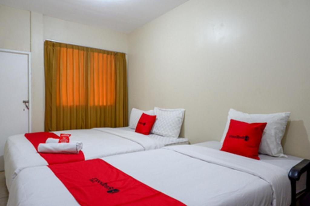 Кудус: RedDoorz near Ahmad Yani Monument Park Kudus
