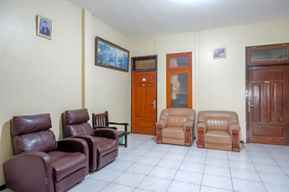 Кудус: RedDoorz near Ahmad Yani Monument Park Kudus