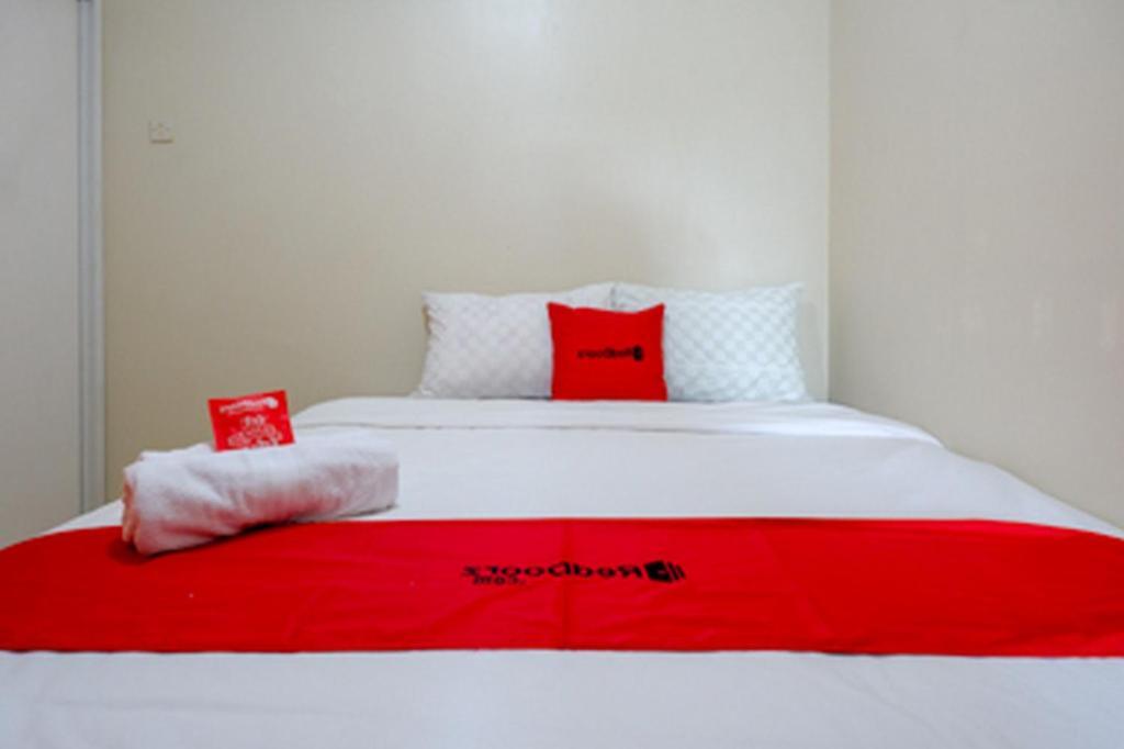 Кудус: RedDoorz near Ahmad Yani Monument Park Kudus