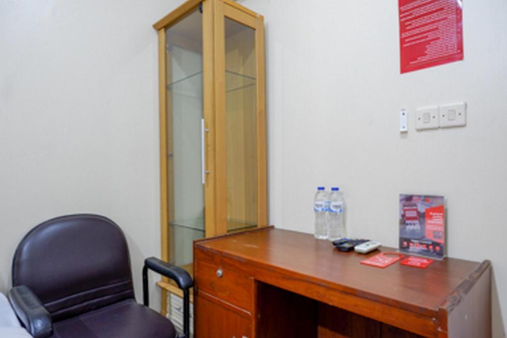 Кудус: RedDoorz near Ahmad Yani Monument Park Kudus