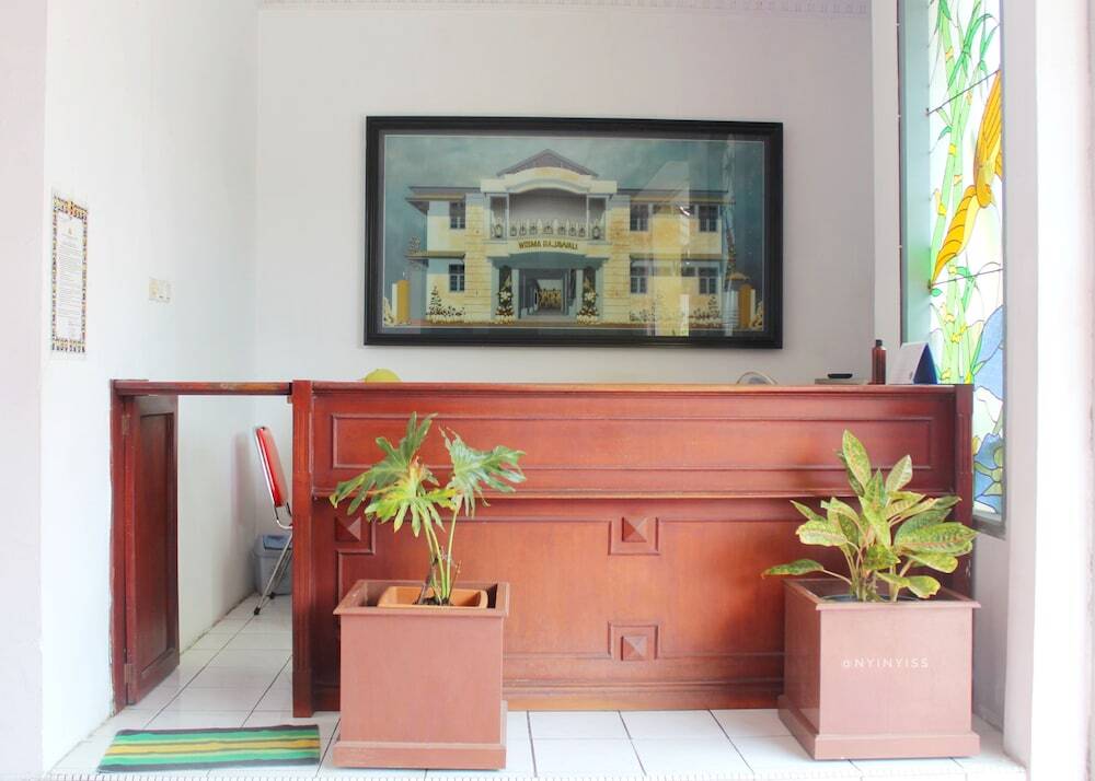 Чиребон: Hotel Rajawali RedPartner
