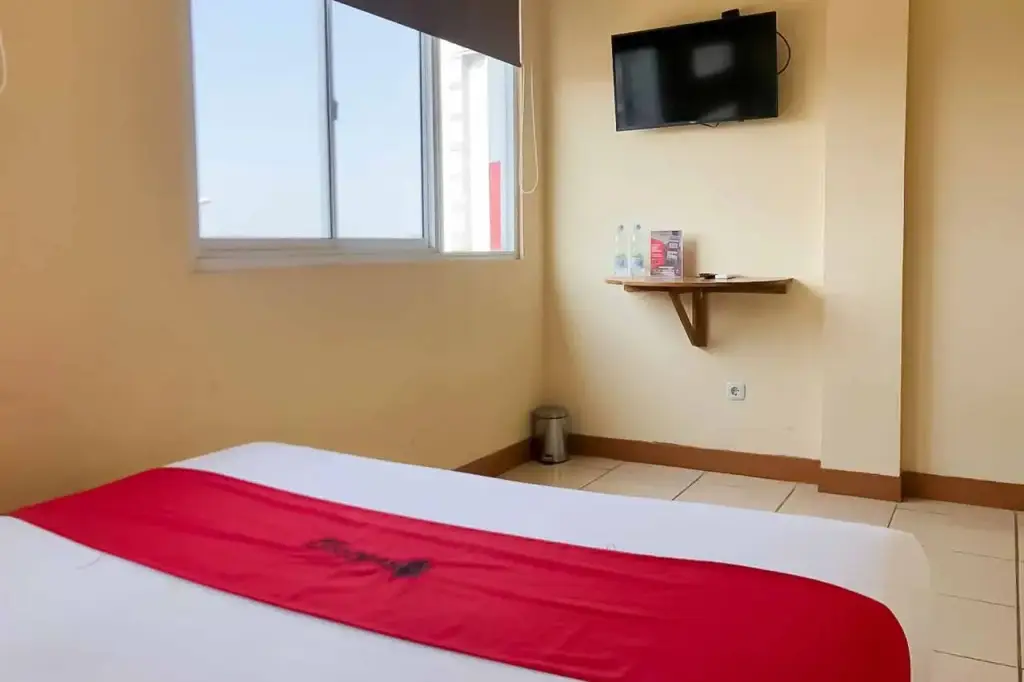Чикаранг: RedDoorz @ Iodium Residence Cikarang
