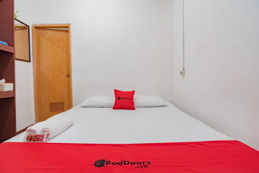 Бандунг: RedDoorz near Riau Junction Mall 2