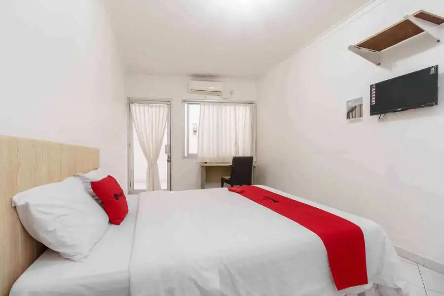 Джакарта: RedDoorz Syariah near Ragunan Zoo 3