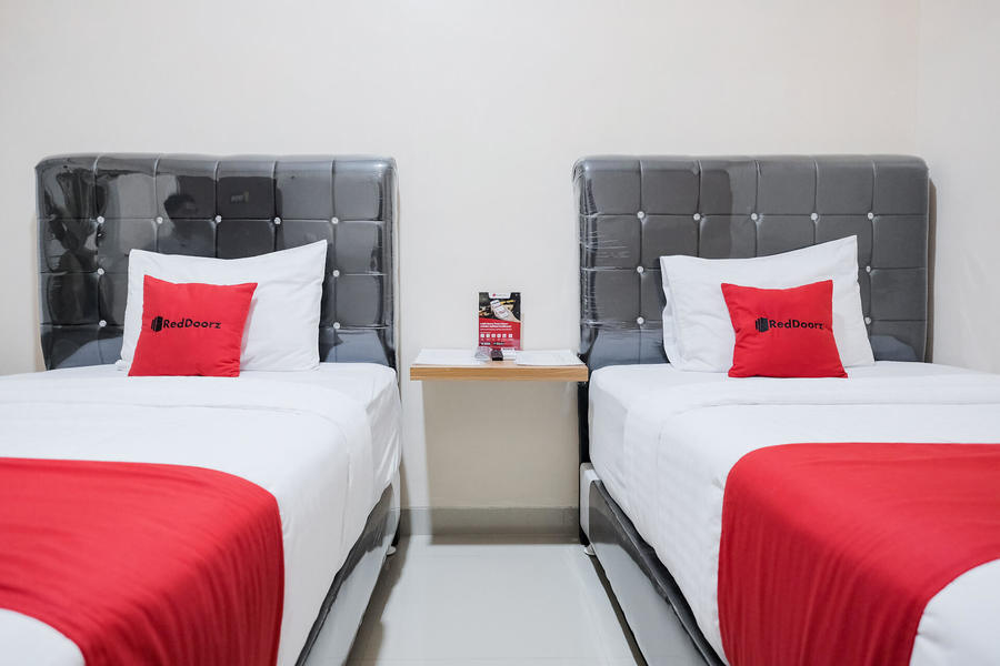 Бандар-Лампунг: RedDoorz Plus @ Jalan P. Emir Moh Noer Lampung