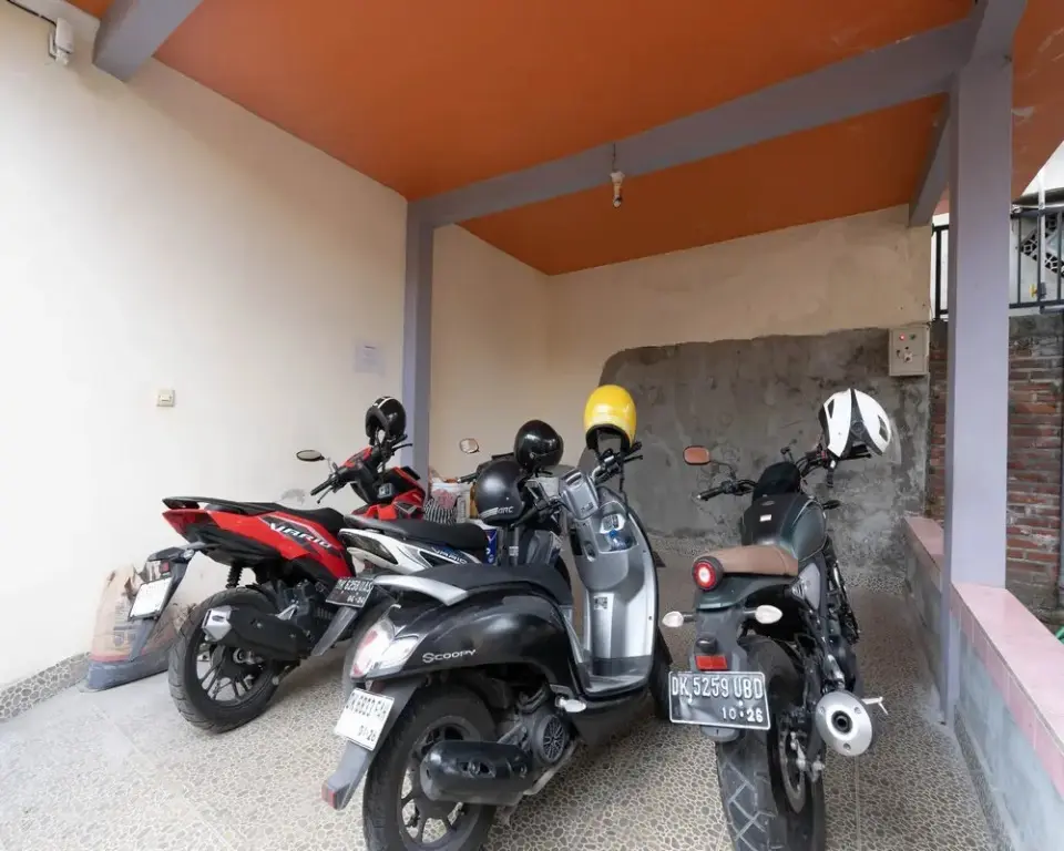 Умеаньяр: RedDoorz near Buleleng Harbour 2