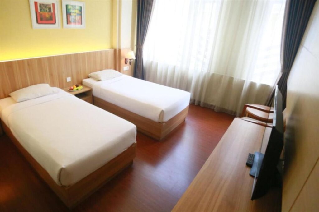 Бандунг: UTC Bandung