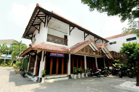 Limaran Hotel — фото 1