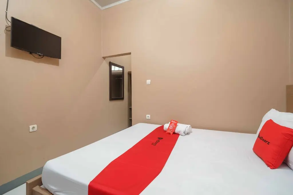 Бекаси: RedDoorz Syariah @ Bulak Kapal