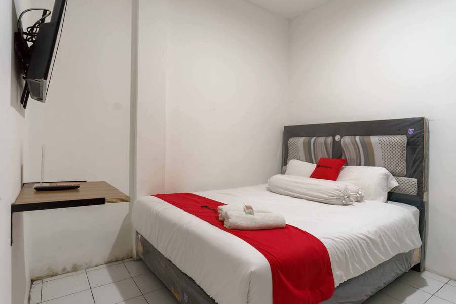 Серанг: RedDoorz near Alun Alun Kota Serang