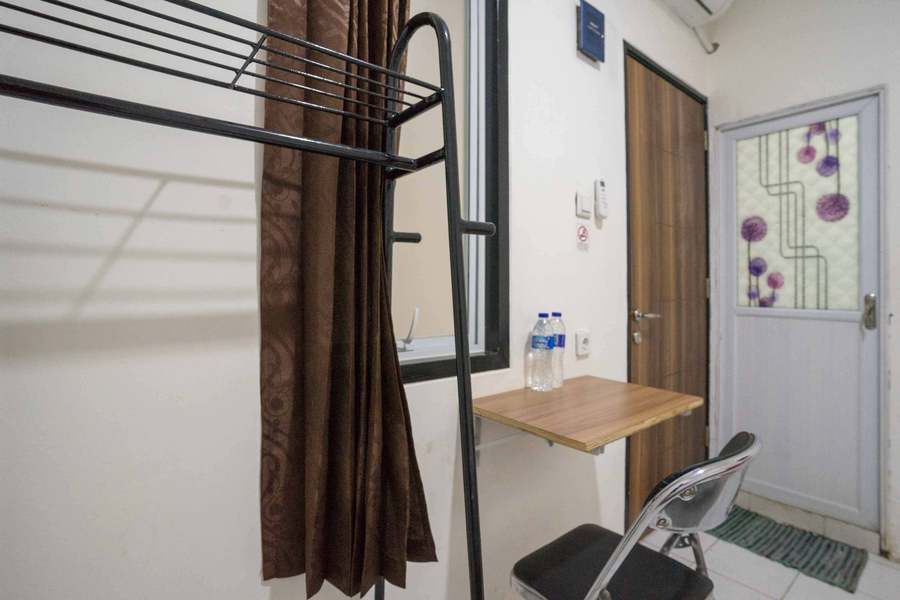 Серанг: RedDoorz near Alun Alun Kota Serang