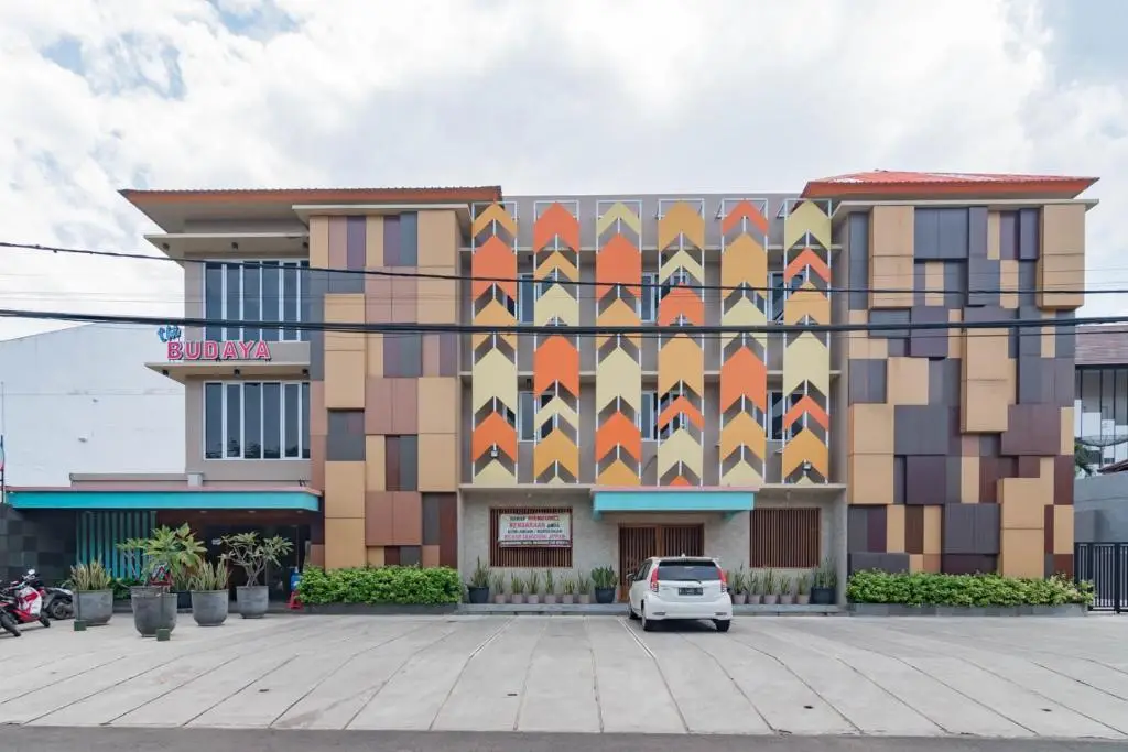 Чиребон: Sans Hotel Budaya Cirebon