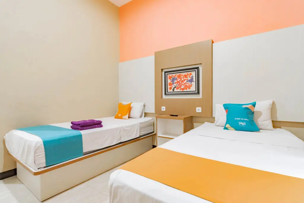 Чиребон: Sans Hotel Budaya Cirebon