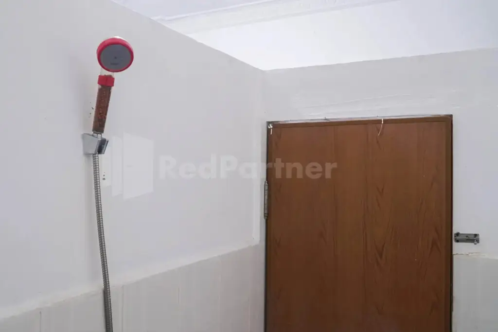 Медан: Edbert Guesthouse RedPartner