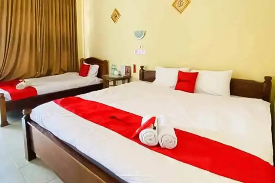 Сурабая: RedDoorz Syariah near T1 Juanda Airport 2