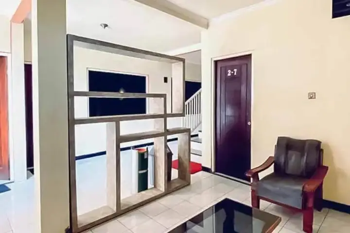 Сурабая: RedDoorz Syariah near T1 Juanda Airport 2