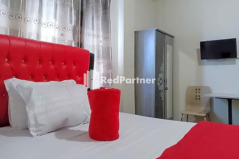 Сунгаи Пенух: Hotel Dheadita Sungai Penuh RedPartner