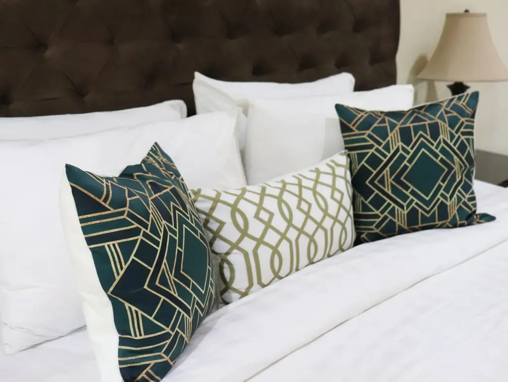 Проболинго: Paseban Sena Ballroom and Boutique Hotel