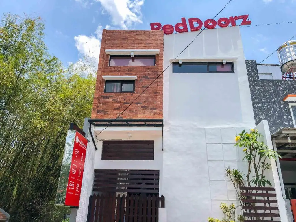 Маланг: RedDoorz Syariah @ Jalan Saxophone Malang